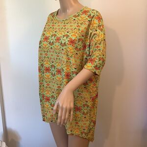LuLaRoe Irma Tunic Womens Buttery soft  Size XS